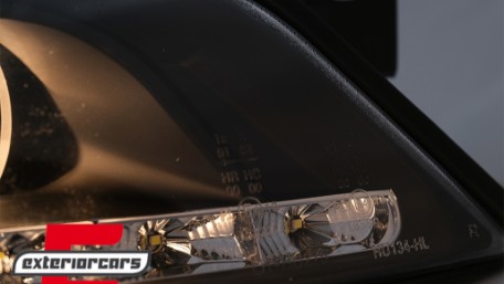 Prednja svjetla LED DayLight LED žmigavci (crna) / Opel Vectra B (1995-12.1998), LPOP74