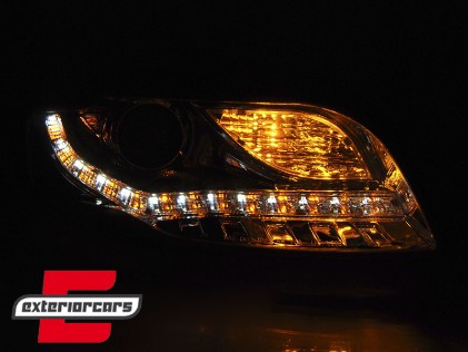 Prednja svjetla LED DayLights (chrome) / Audi A4 B7 (2004-2008), LPAUE4