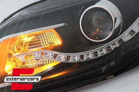 Prednja svjetla LED DayLights (crna) / Audi A4 B7 (2004-2008), LPAU52