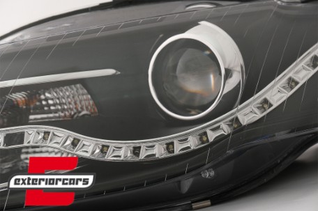 Prednja svjetla LED DayLights (crna) / Audi A4 B7 (2004-2008), LPAU52