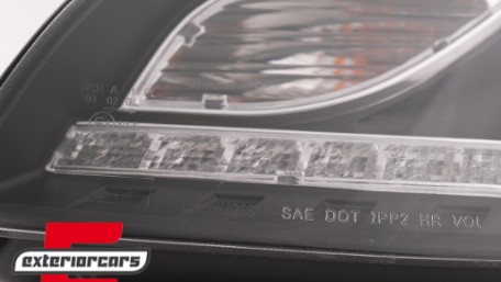 Prednja svjetla LED DayLights (crna) / Audi A4 B7 (2004-2008), LPAUE5