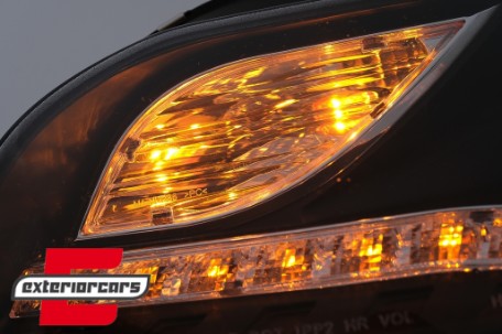 Prednja svjetla LED DayLights (crna) / Audi A4 B7 (2004-2008), LPAUE5