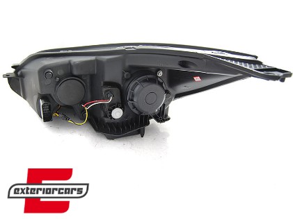 Prednja svjetla LED DayLights (crna) / Ford Focus III Mk3 (2010-2014), LPFO92