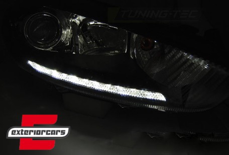 Prednja svjetla LED DRL (crna) / Ford Fiesta (2013-2016), LPFO69