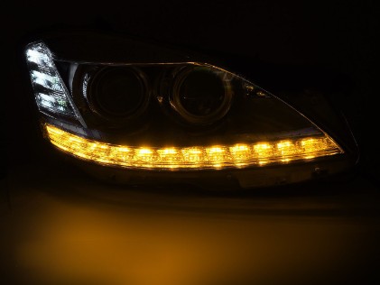 Prednja svjetla LED DRL Facelift look (chrome) / Mercedes S-klasa W221 (2005-2009), LPMEF6