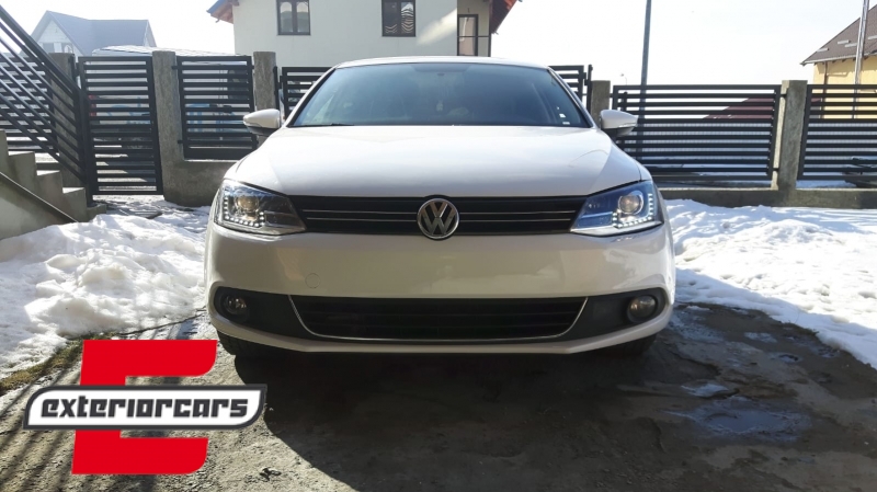 Prednja svjetla LED DRL GTI dizajn / VW Jetta Mk6 VI (2011-2018), LPVWZ9