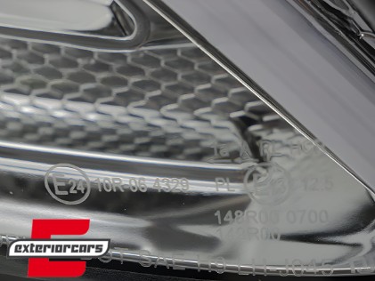 Prednja svjetla LED DRL SEQ žmigavci (chrome) / Mercedes C-klasa W205 S205 A205 C205 (2014-2018), LPMEE6