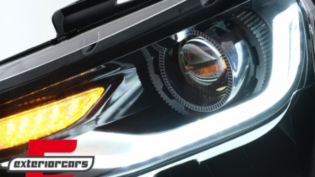 Prednja svjetla LED DRL SEQ žmigavci Facelift 2016 look (crna) / Chevrolet Camaro Mk5 Facelift (2013-2015), LPCT15