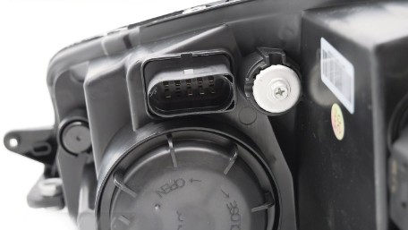 Prednja svjetla LED DRL SEQ žmigavci R line look / / VW Golf 7.5 Facelift (2017-2019), LPVX28
