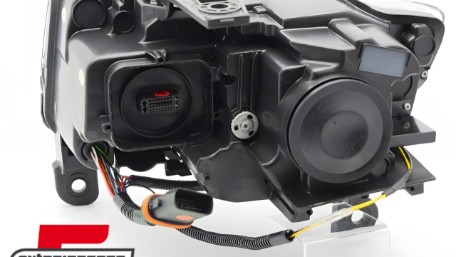 Prednja svjetla LED DRL SEQ žmigavci TubeLight dizajn XENON (crna) / Jeep Grand Cherokee WK2 Facelift (2014-2021), LPCH38