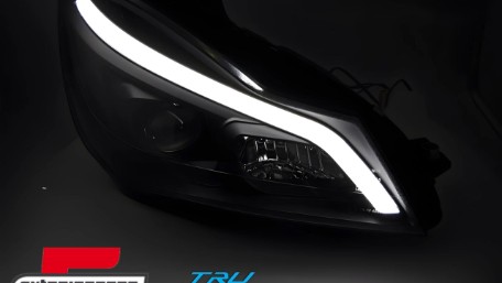 Prednja svjetla LED DRL SEQ žmigavci W205 look (piano crna) / Mercedes C-klasa W204 S204 C204 Facelift (2011-2014), LPMEF4
