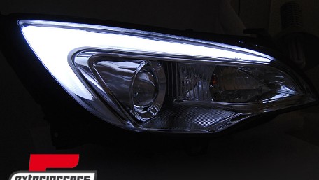 Prednja svjetla LED DRL TubeLight dizajn (chrome) / Opel Astra J (2010-2015), LPOPA0