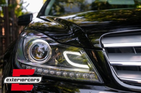 Prednja svjetla LED DRL Xenon look (crna) / Mercedes C-klasa W204 S204 C204 Facelift (2011-2014), LPME87