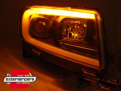 Prednja svjetla LED SEQ žmigavci (crna) / JEEP Grand Cherokee WK2 (2011-2013), LPCH32