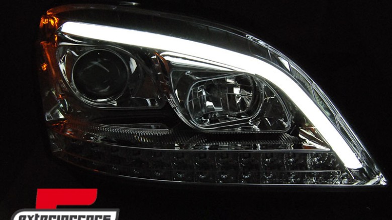 Prednja svjetla LED SEQ žmigavci (crna) / Mercedes ML-klasa W164 (2005-2007), LPMED0