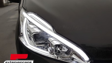 Prednja svjetla LED TubeLight (chrome) / Peugeot 208 (2012-06.2015), LPPE30