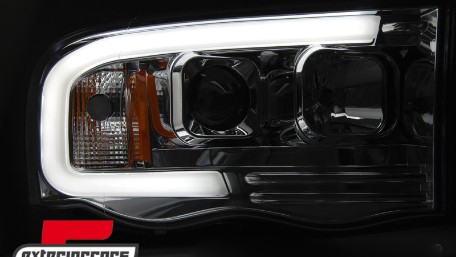 Prednja svjetla LED TubeLight dizajn (chrome) / Dodge RAM (2002-2006), LPDO15