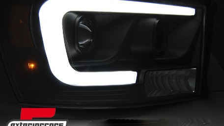 Prednja svjetla LED TubeLight dizajn (crna) / Dodge RAM (2006-2008), LPDO18