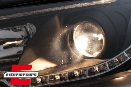 Prednja svjetla LED TubeLights (crna) / Audi A4 B6 (2000-2004), LPAUC3