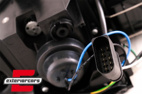 Prednja svjetla LED TubeLights dizajn (crna) / Audi A4 B6 (2000-2004), LPAU88