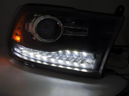 Prednja svjetla LED žmigavci (crna) / DODGE RAM (2009-2018), LPDO43