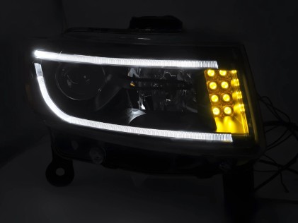 Prednja svjetla TubeLight dizajn (crna) / Jeep Grand Cherokee WK2 Facelift (2014-2016), LPCH43