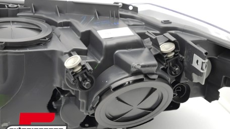 Prednje svjetlo (desna strana) / BMW serije 3 F30 F31 (10.2011-07.2015), 20-12973-05-2