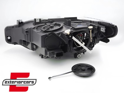 Prednje svjetlo (desna strana) / BMW serije 3 F30 F31 LCI (06.2015-2019), 20-15667-05-2