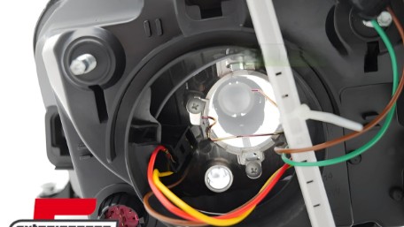 Prednje svjetlo (desna strana) / Citroen Nemo Peugeot Bipper (2007-2017) Fiat Fiorino Qubo (2007-2020), 20-11811-05-2