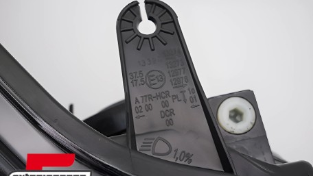 Prednje svjetlo (desna strana) / Ford Focus Mk2 (02.2008-09.2012), 20-11483-15-2