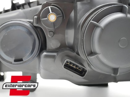 Prednje svjetlo (desna strana) / Renault Megane II (2002-2005), 20-0289-05-2