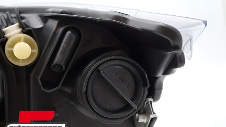Prednje svjetlo (lijeva strana) / BMW serije 3 E90 E91 (09.2008-01.2012), 20-11818-05-9