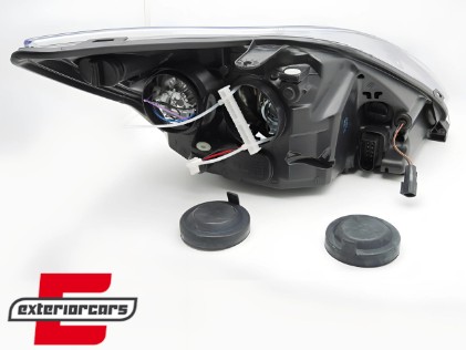 Prednje svjetlo (lijeva strana) / Ford Focus MK2 (02.2008-09.2012), 20-11942-15-2