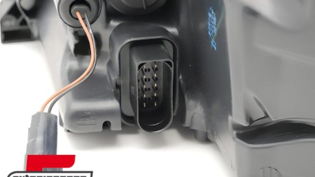 Prednje svjetlo (lijeva strana) / Ford Focus MK2 (02.2008-09.2012), 20-11942-15-2