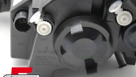 Prednje svjetlo (lijeva strana) / Ford KA MK2 (10.2008-05.2016), 20-11780-05-2