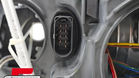 Prednje svjetlo (lijeva strana) / Škoda Octavia 3 (2012-2016), 20-14684-05-2