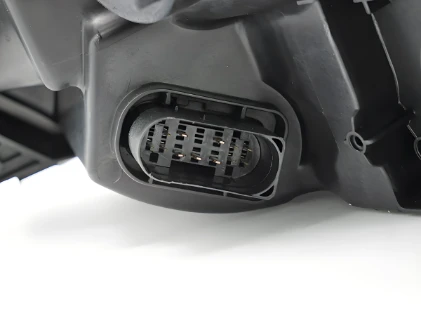 Prednje svjetlo Xenon (desna strana) / AUDI A6 C7 (11.2010-10.2014), 20-12879-06-2