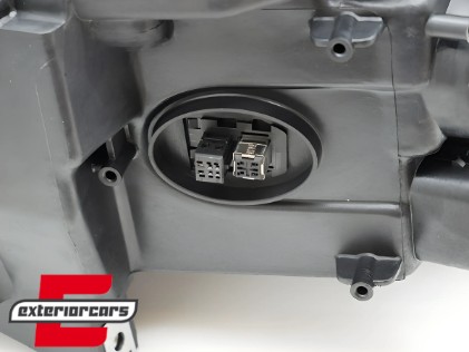 Prednje svjetlo Xenon (lijeva strana) / BMW serije 5 F10 F11 (01.2009-06.2013), 20-12778-06-9