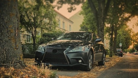 Prednji branik F-Sport Facelift XE30 2014+ dizajn / LEXUS IS XE20 (2005-2013), FBLXIS200
