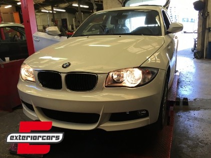 Prednji branik M paket dizajn / BMW serije 1 E81 E82 E87 E88 (2004-2012), ZPBM45