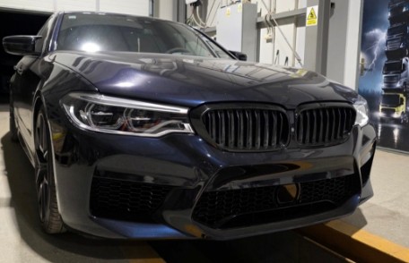 Prednji branik M5 Sport dizajn / BMW serije 5 G30 G31 limuzina karavan (2017-2019), FBBMG30M5D