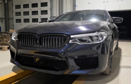 Prednji branik M5 Sport dizajn / BMW serije 5 G30 G31 limuzina karavan (2017-2019), FBBMG30M5D