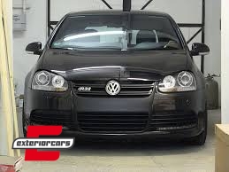Prednji branik R32 dizajn (piano crna) / VW Golf V 5 (2003-2007) Jetta (2005-2010), FBVWG5R32B