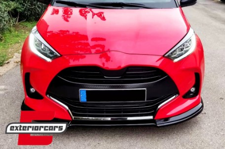 Prednji nastavak branika (piano crna) / Toyota Yaris MK4 XP210 (2020-), FBSTOYAMK4