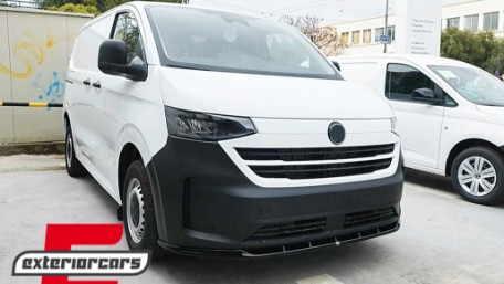 Prednji nastavak branika V1 (piano crna) / VW Transporter T7 (2022-), FBSVWT7V1