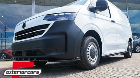 Prednji nastavak branika V2 (piano crna) / VW Transporter T7 (2022-), FBSVWT
7V2
