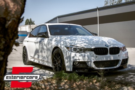 Prednji splitter M-Performance dizajn (piano crna) / BMW serije 3 F30 limuzina F31 karavan (2011-2019), 40620