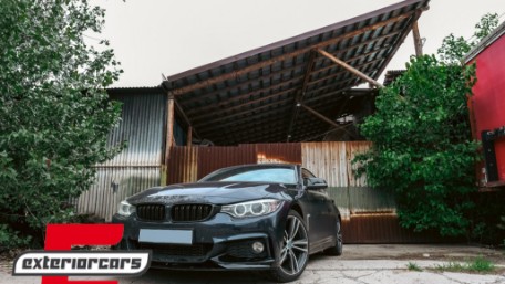Prednji splitter M-Performance dizajn (piano crna) / BMW serije 4 F32 Coupe F33 Cabrio F36 Gran Coupe (2013-03.2019), FBSBMF32MPB