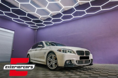 Prednji splitter M-Performance dizajn (piano crna) / BMW serije 5 F10 F11 limuzina karavan (2011-2017), 5111403-2JOM