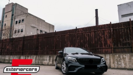 Prednji splitteri (piano crna) / Mercedes E-klasa W213 S213 C238 A238 Sport Line E53 (2016-2020), GCP-SW-MB-088